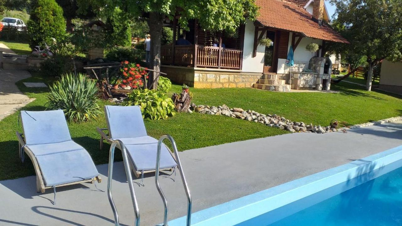 Seoski Turizam Melovic Rozanstvo Exterior photo